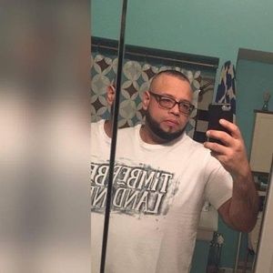 Meet your Posher, Javier